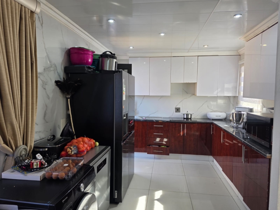 3 Bedroom Property for Sale in Groblerpark Gauteng