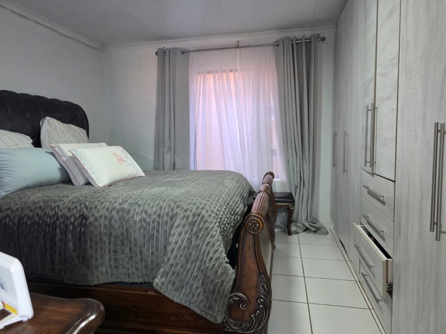 3 Bedroom Property for Sale in Groblerpark Gauteng