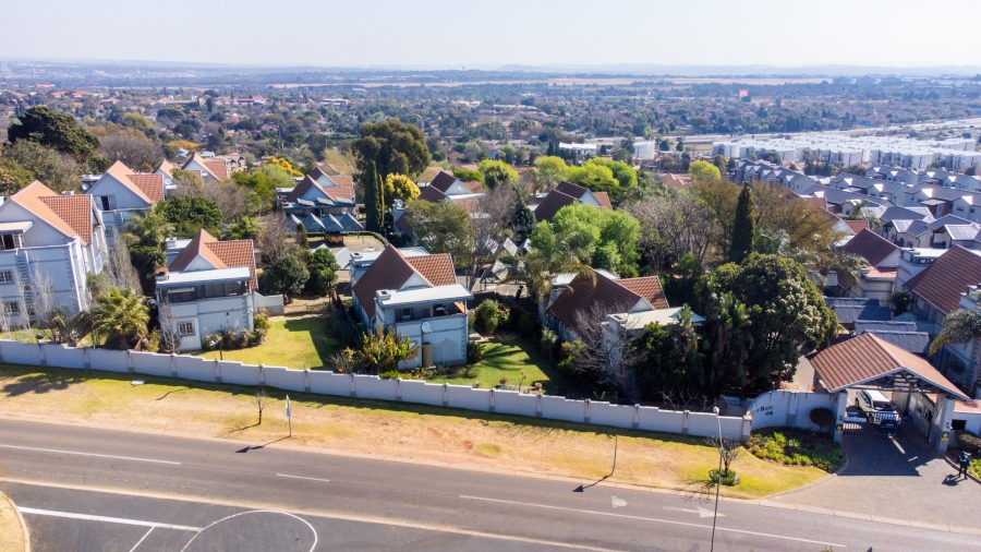 2 Bedroom Property for Sale in Rietvalleirand Gauteng