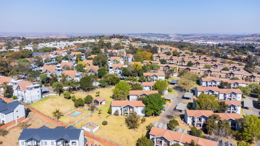 2 Bedroom Property for Sale in Rietvalleirand Gauteng