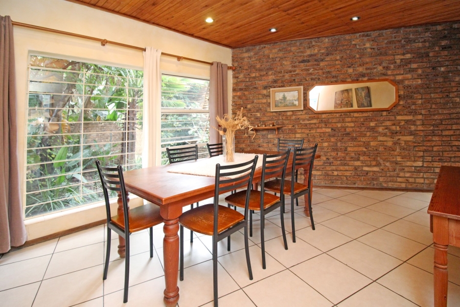 3 Bedroom Property for Sale in Bryanston Gauteng