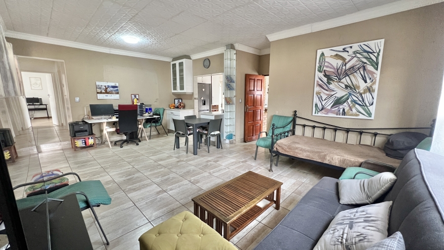 To Let 3 Bedroom Property for Rent in Vorna Valley Gauteng