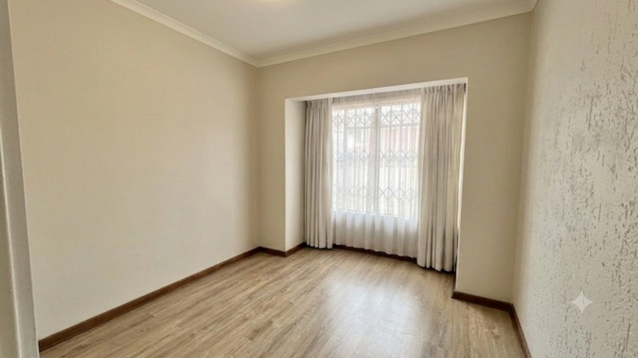 To Let 3 Bedroom Property for Rent in Vorna Valley Gauteng