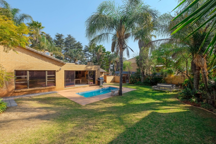 5 Bedroom Property for Sale in Wilro Park Gauteng