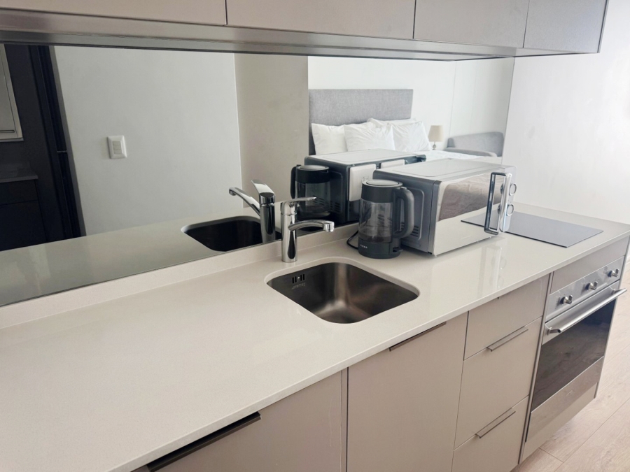 To Let 1 Bedroom Property for Rent in Rosebank Gauteng