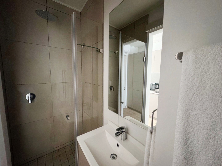 To Let 1 Bedroom Property for Rent in Rosebank Gauteng
