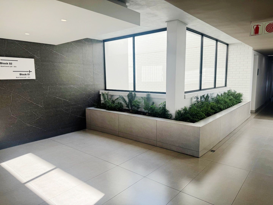 To Let 1 Bedroom Property for Rent in Rosebank Gauteng