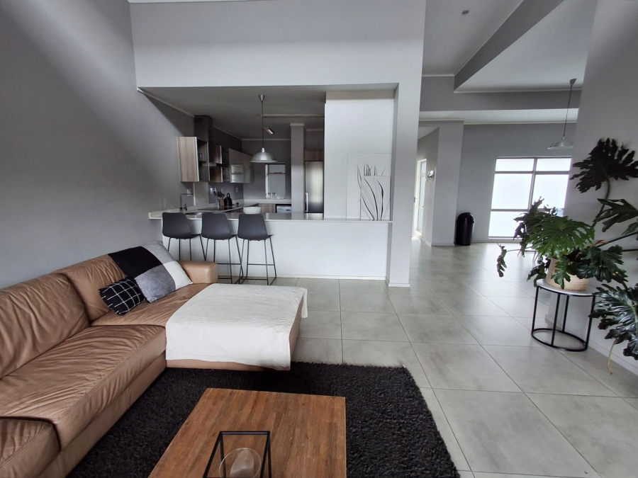 To Let 3 Bedroom Property for Rent in Oaklands Gauteng