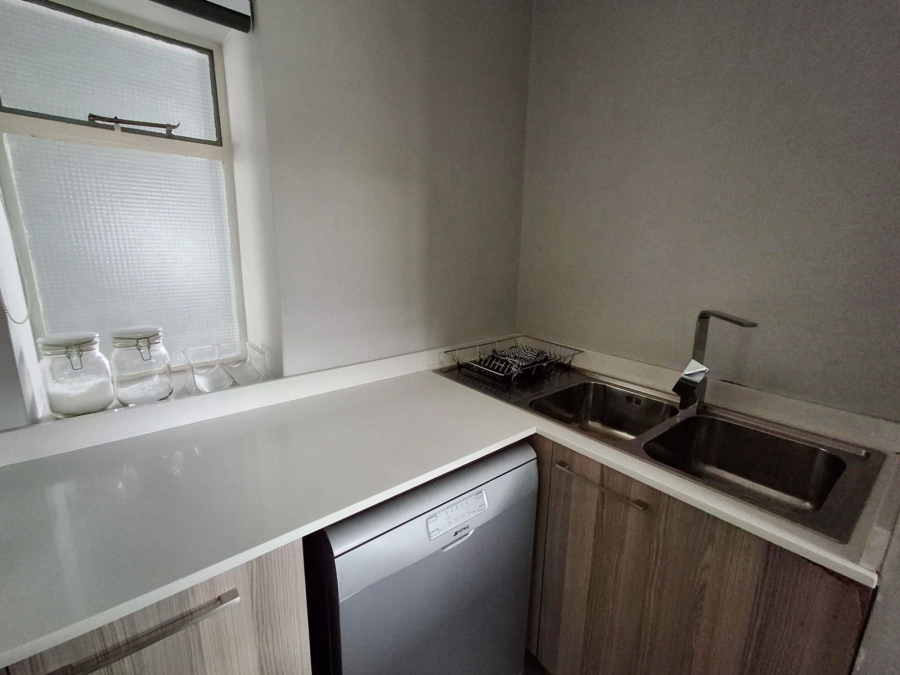 To Let 3 Bedroom Property for Rent in Oaklands Gauteng