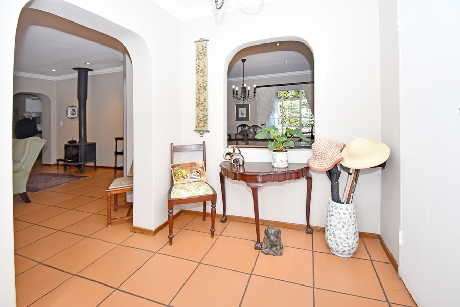 3 Bedroom Property for Sale in Hurlingham Manor Gauteng