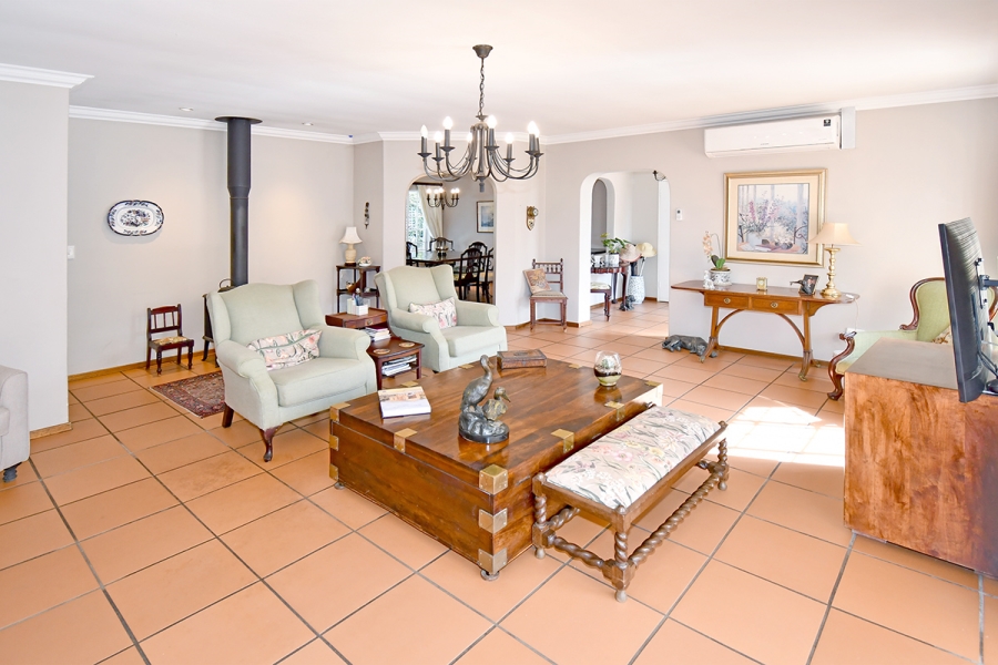 3 Bedroom Property for Sale in Hurlingham Manor Gauteng