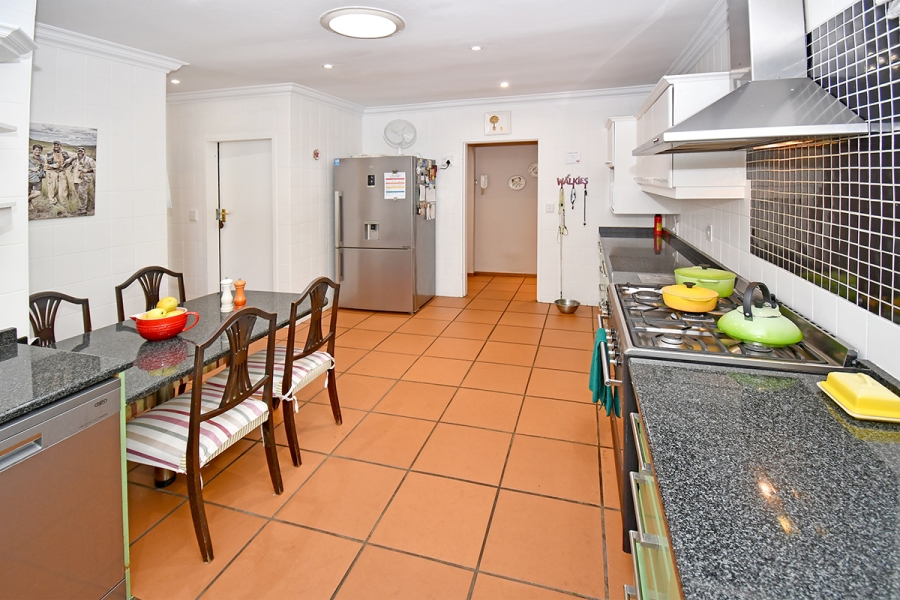 3 Bedroom Property for Sale in Hurlingham Manor Gauteng