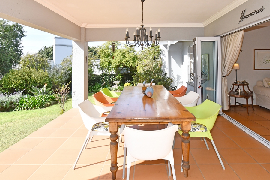 3 Bedroom Property for Sale in Hurlingham Manor Gauteng