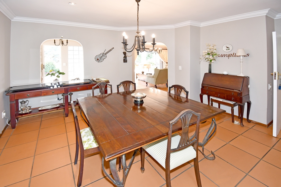3 Bedroom Property for Sale in Hurlingham Manor Gauteng