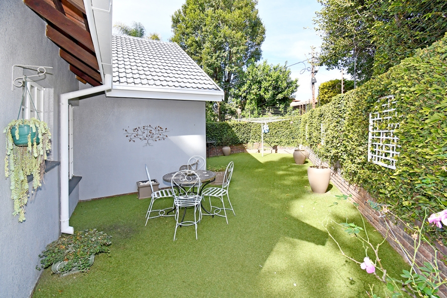 3 Bedroom Property for Sale in Hurlingham Manor Gauteng