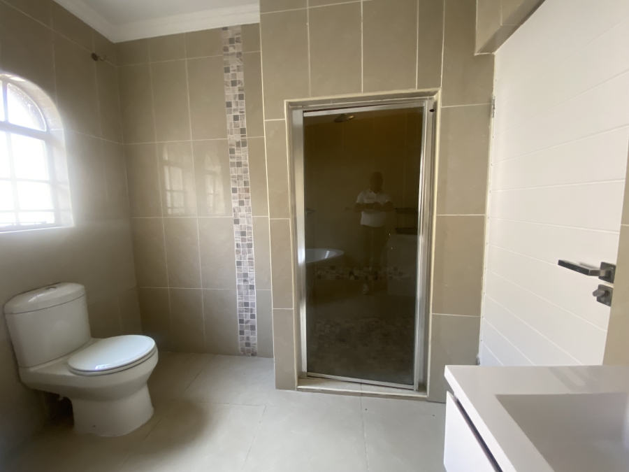 To Let 4 Bedroom Property for Rent in Fourways Gauteng