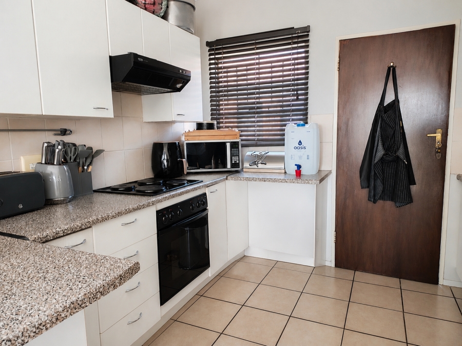 2 Bedroom Property for Sale in Paulshof Gauteng
