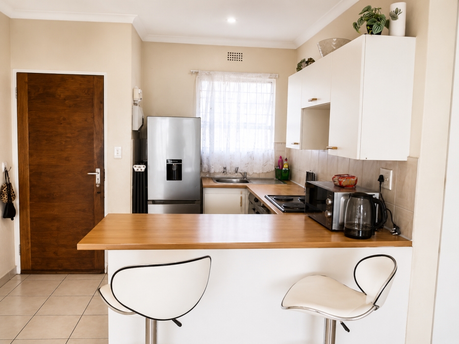 2 Bedroom Property for Sale in Vorna Valley Gauteng