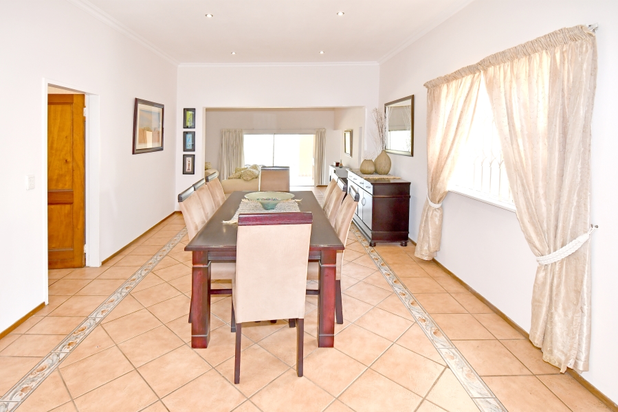 5 Bedroom Property for Sale in Chartwell Gauteng