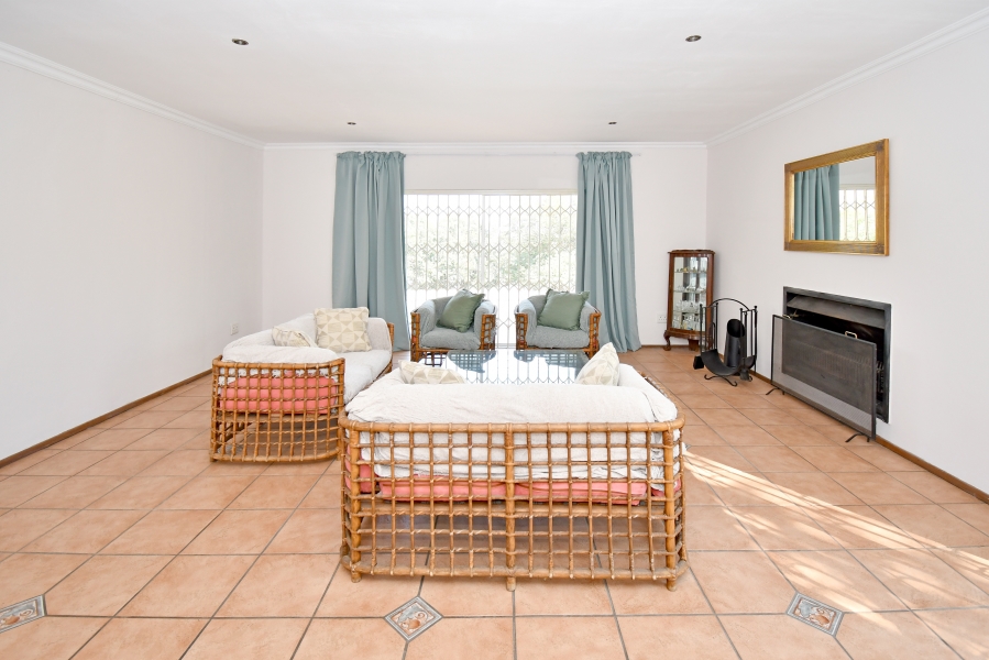 5 Bedroom Property for Sale in Chartwell Gauteng