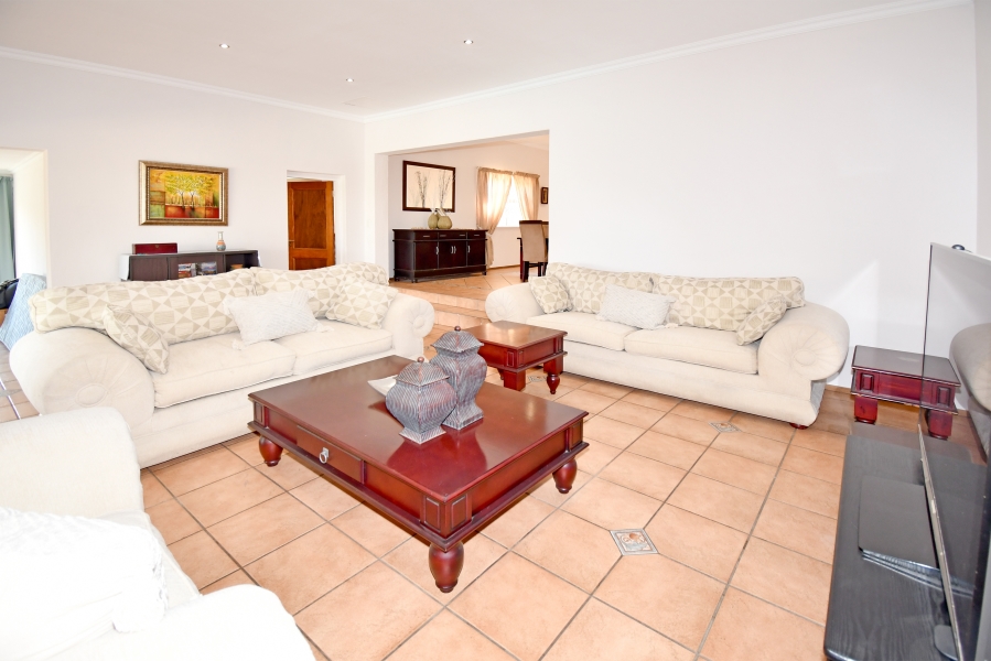 5 Bedroom Property for Sale in Chartwell Gauteng