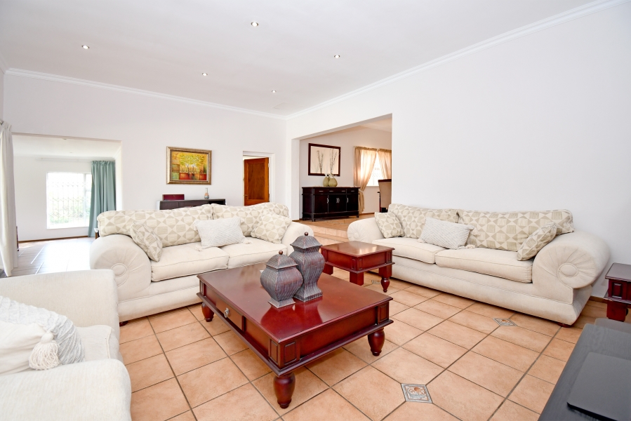 5 Bedroom Property for Sale in Chartwell Gauteng