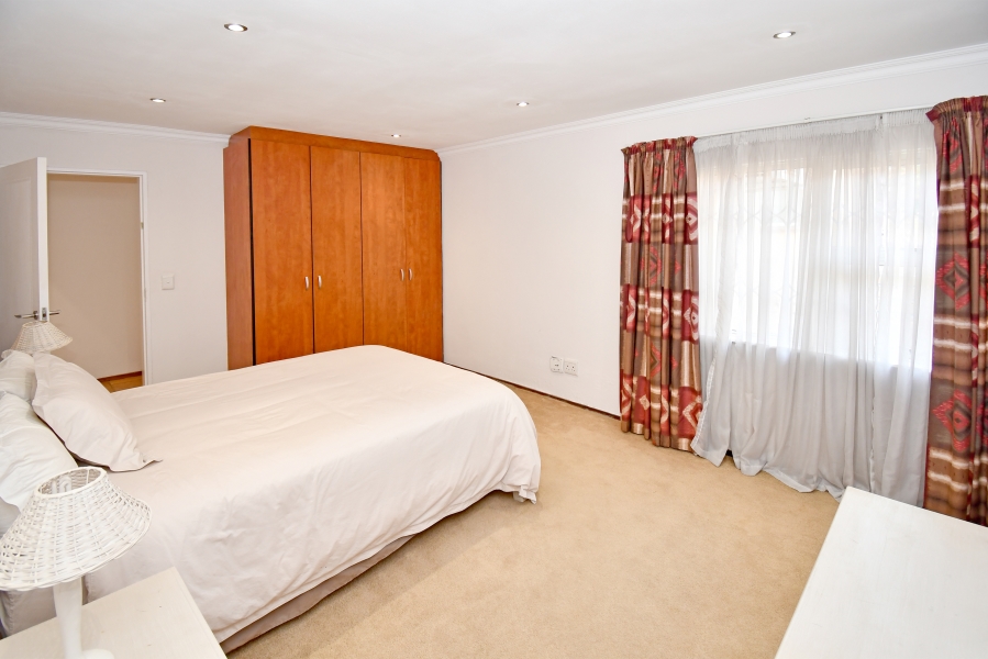 5 Bedroom Property for Sale in Chartwell Gauteng