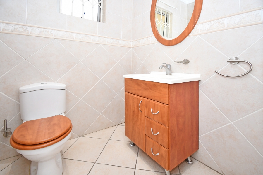5 Bedroom Property for Sale in Chartwell Gauteng