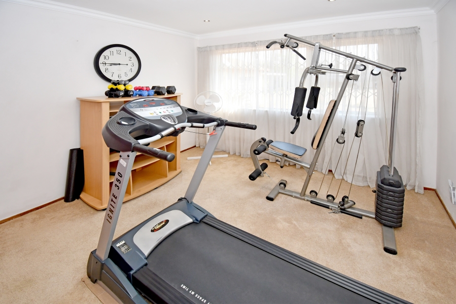 5 Bedroom Property for Sale in Chartwell Gauteng