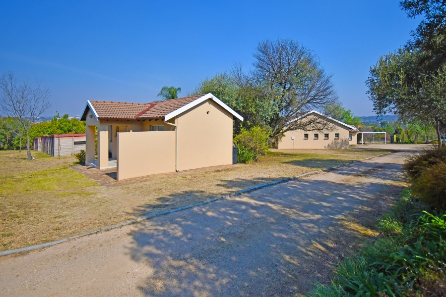 5 Bedroom Property for Sale in Chartwell Gauteng