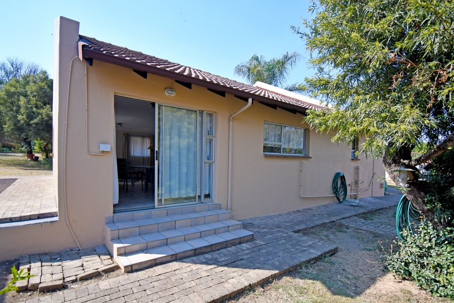 5 Bedroom Property for Sale in Chartwell Gauteng
