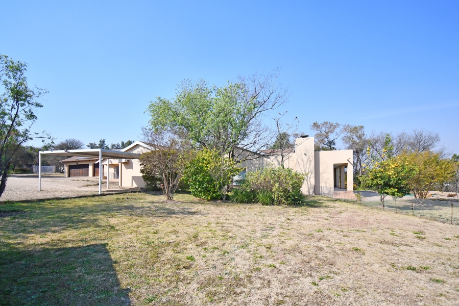 5 Bedroom Property for Sale in Chartwell Gauteng