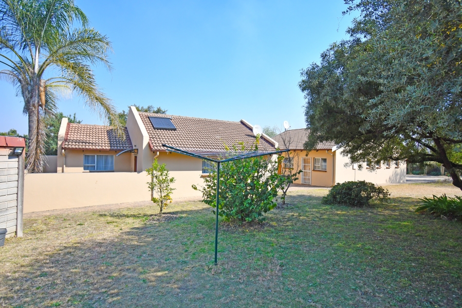 5 Bedroom Property for Sale in Chartwell Gauteng