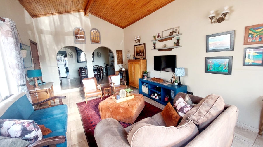 4 Bedroom Property for Sale in Loumarina A H Gauteng