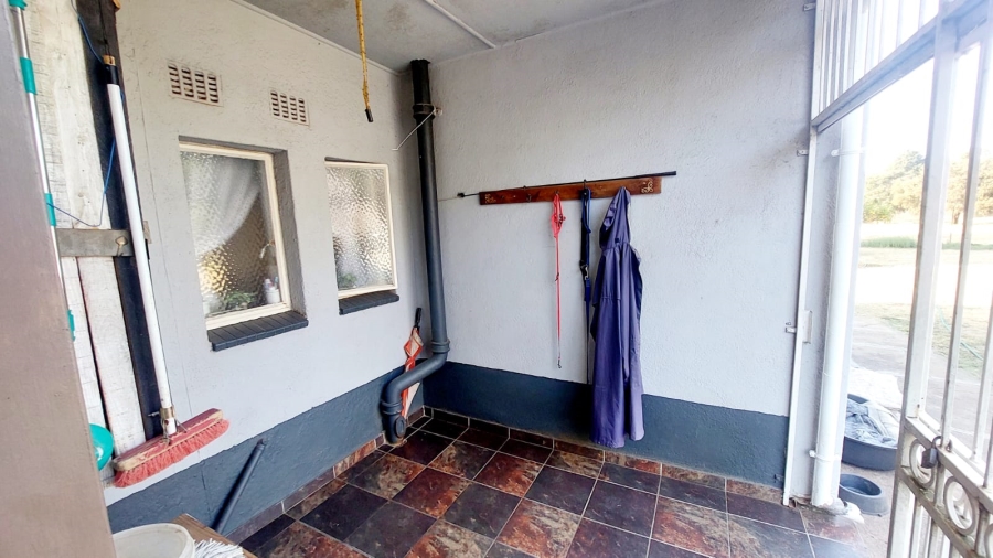 4 Bedroom Property for Sale in Loumarina A H Gauteng