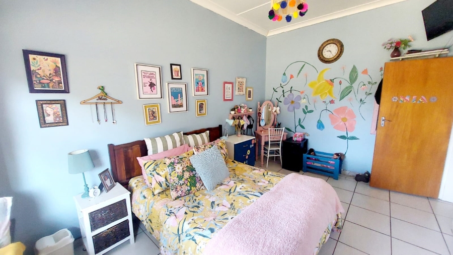 4 Bedroom Property for Sale in Loumarina A H Gauteng