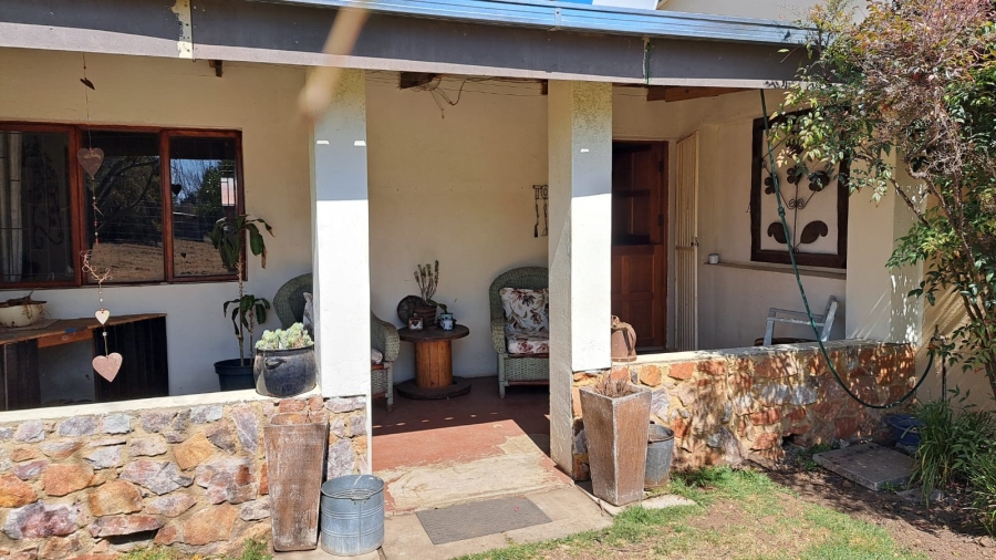 4 Bedroom Property for Sale in Loumarina A H Gauteng