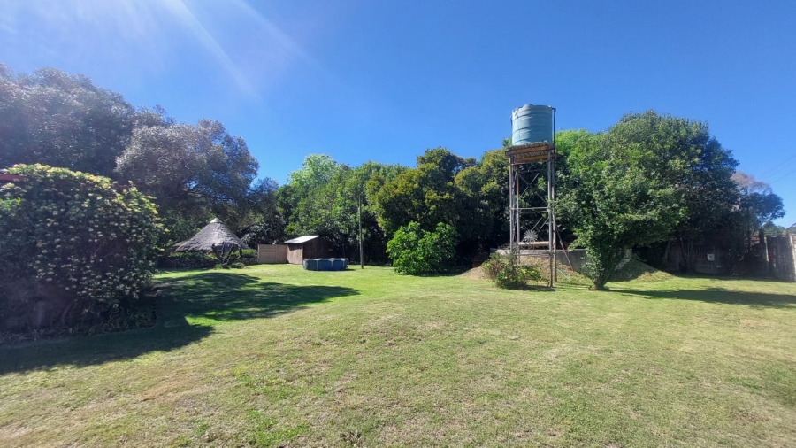 4 Bedroom Property for Sale in Loumarina A H Gauteng