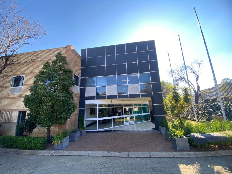 To Let Commercial Property for Rent in Randjespark Gauteng