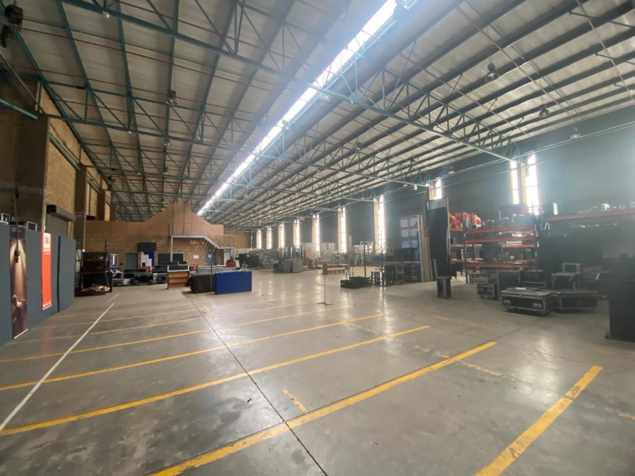 To Let Commercial Property for Rent in Randjespark Gauteng