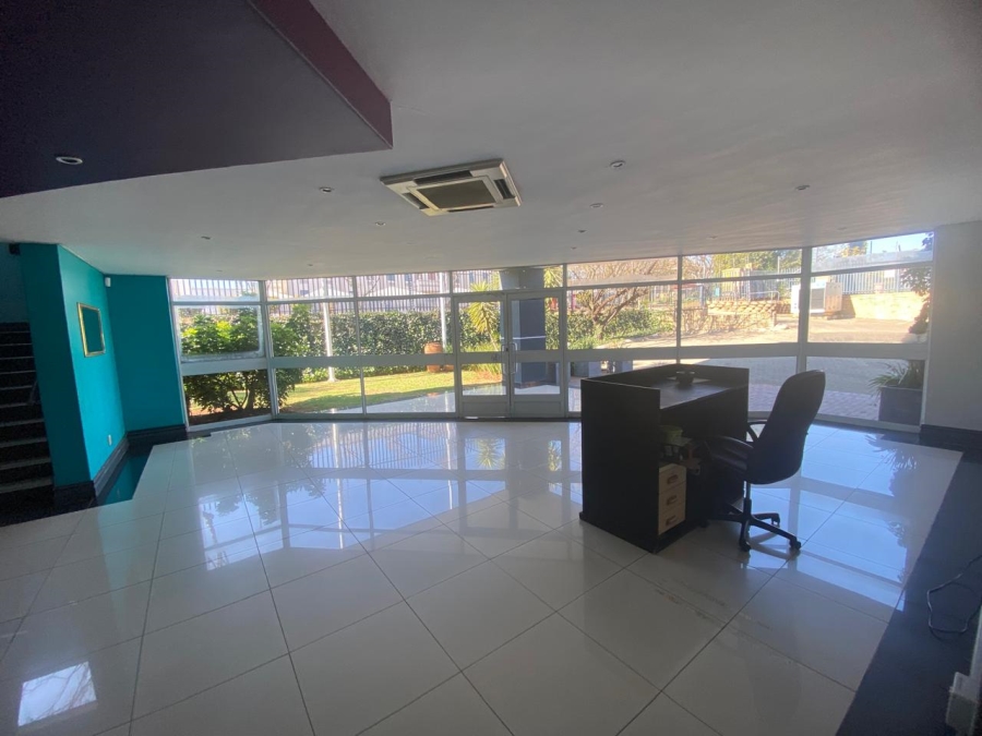 To Let Commercial Property for Rent in Randjespark Gauteng