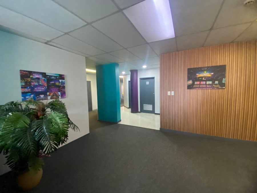 To Let Commercial Property for Rent in Randjespark Gauteng