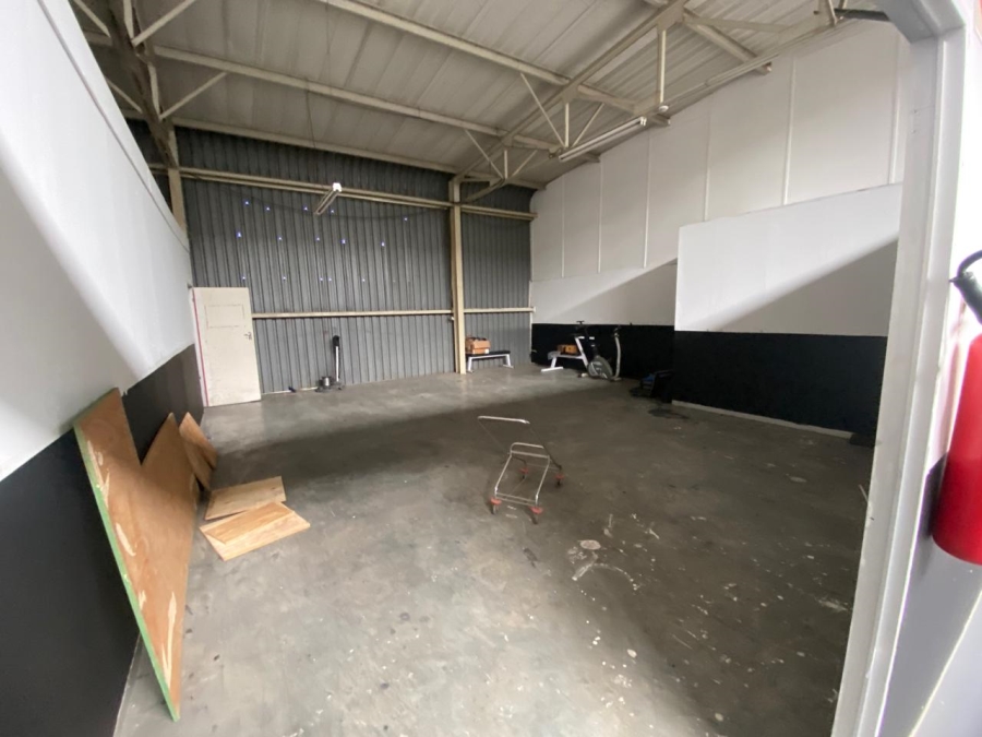 To Let Commercial Property for Rent in Randjespark Gauteng