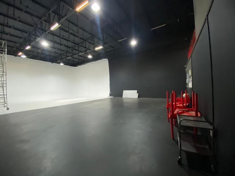 To Let Commercial Property for Rent in Randjespark Gauteng