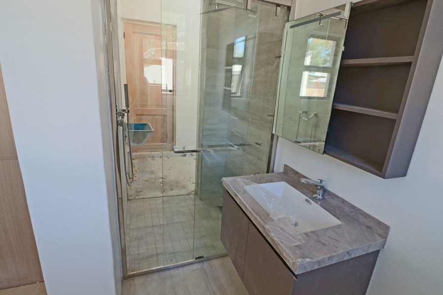 To Let 2 Bedroom Property for Rent in Bryanston Gauteng
