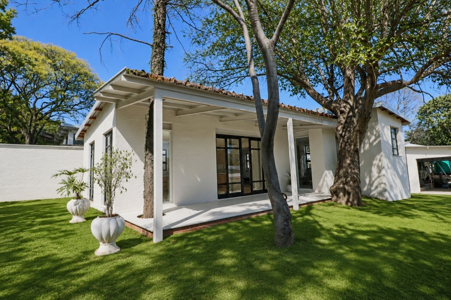 To Let 2 Bedroom Property for Rent in Bryanston Gauteng
