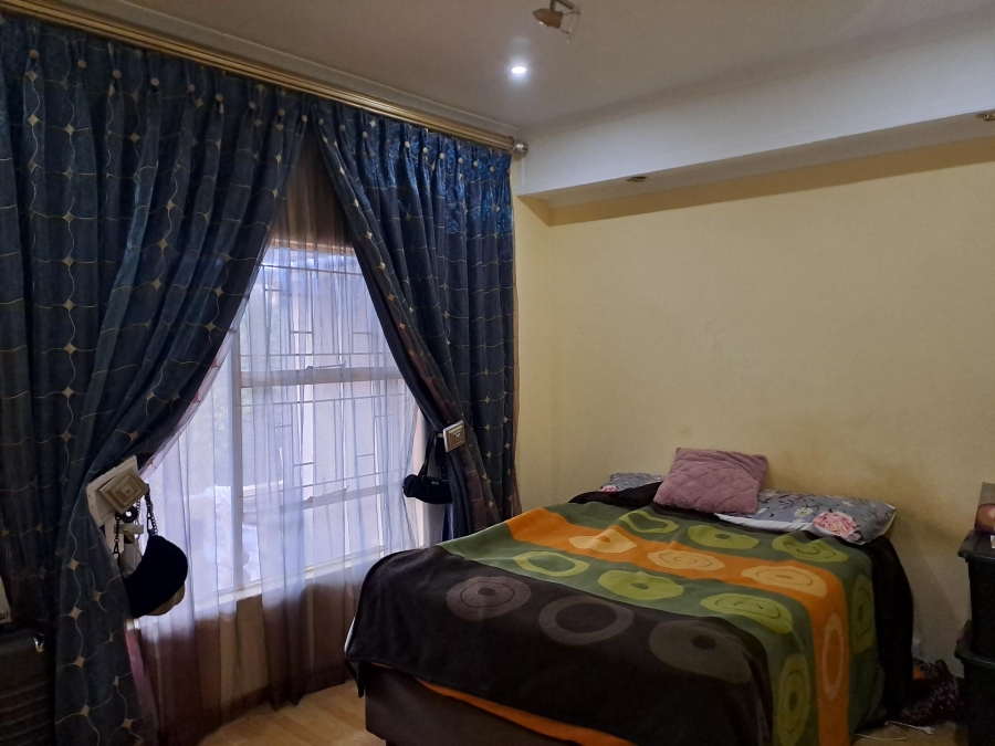 4 Bedroom Property for Sale in Rangeview Gauteng