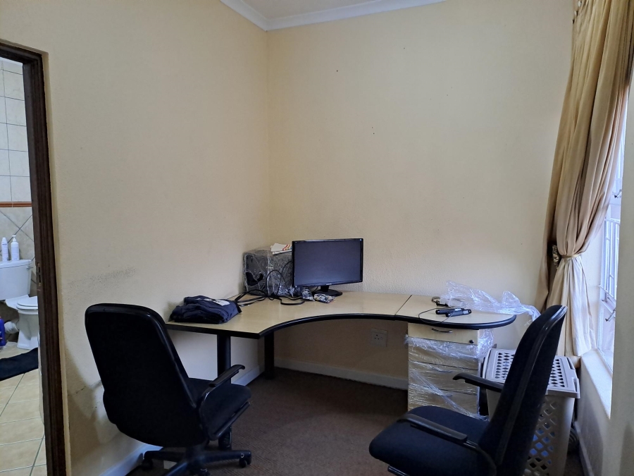 4 Bedroom Property for Sale in Rangeview Gauteng
