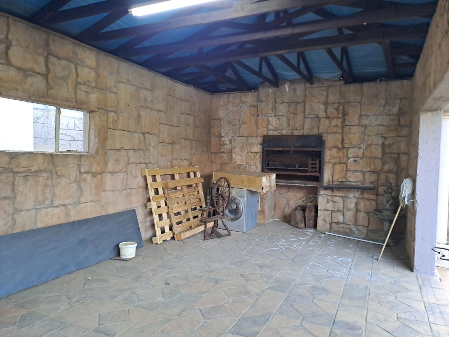 4 Bedroom Property for Sale in Rangeview Gauteng