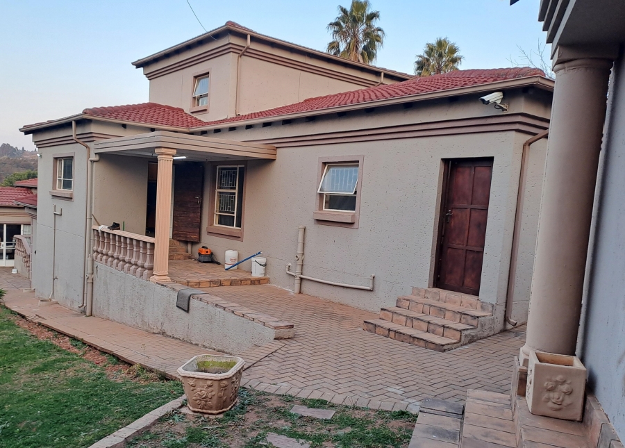 4 Bedroom Property for Sale in Rangeview Gauteng